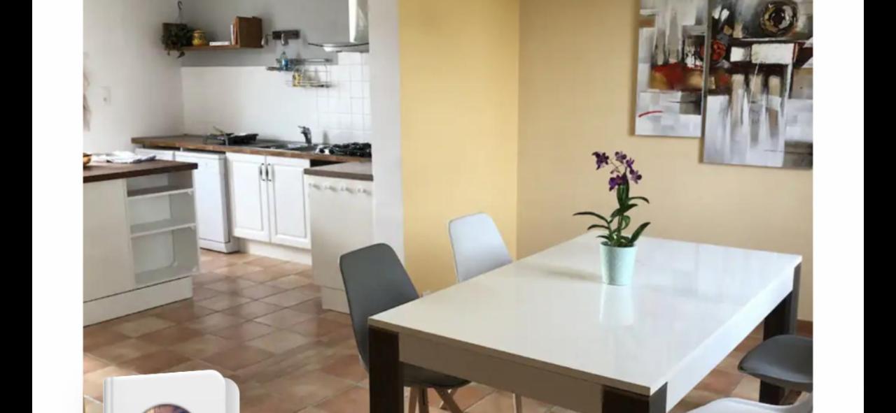 La Libellule 5 2 Sdb 2 Wc Grand Jardin Et Parking Prive *
