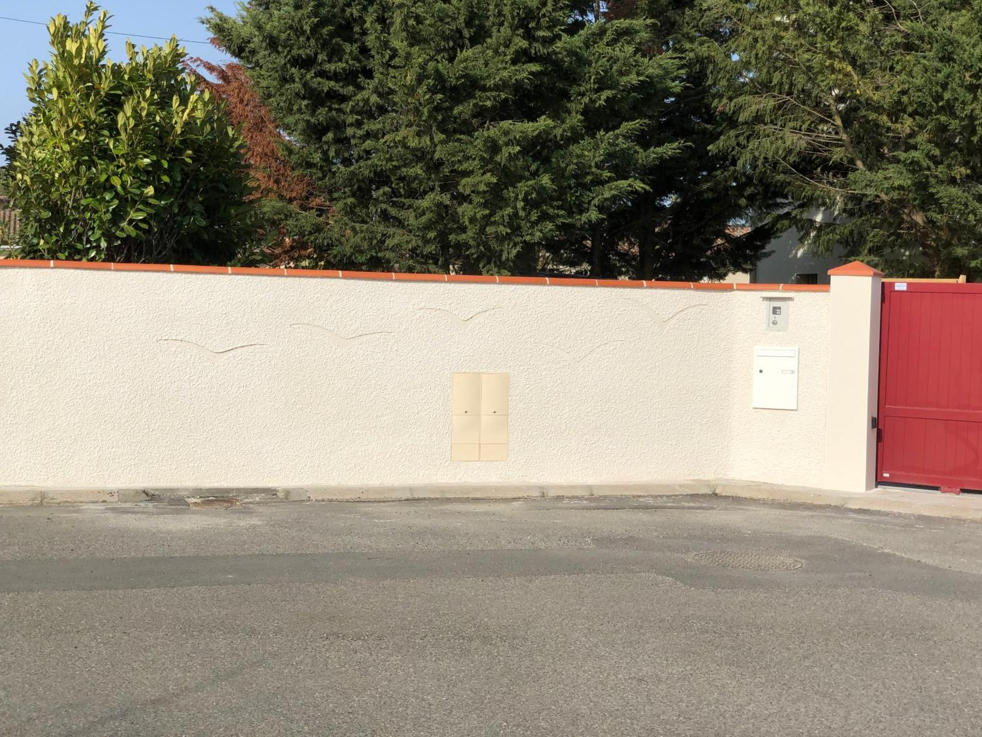 La Libellule 5 2 Sdb 2 Wc Grand Jardin Et Parking Prive Casa de hóspedes *
